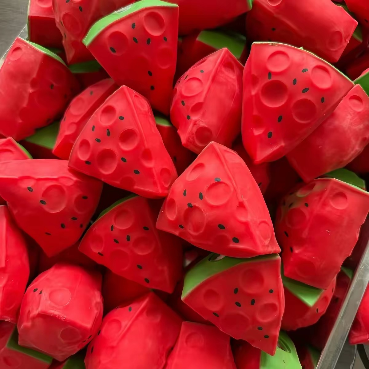 Watermelon Stress Ball Crunchy - đánh giá và giá Party Games Spy