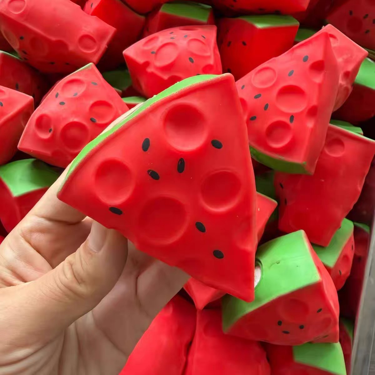 Watermelon Stress Ball Crunchy - đánh giá và giá Party Games Spy