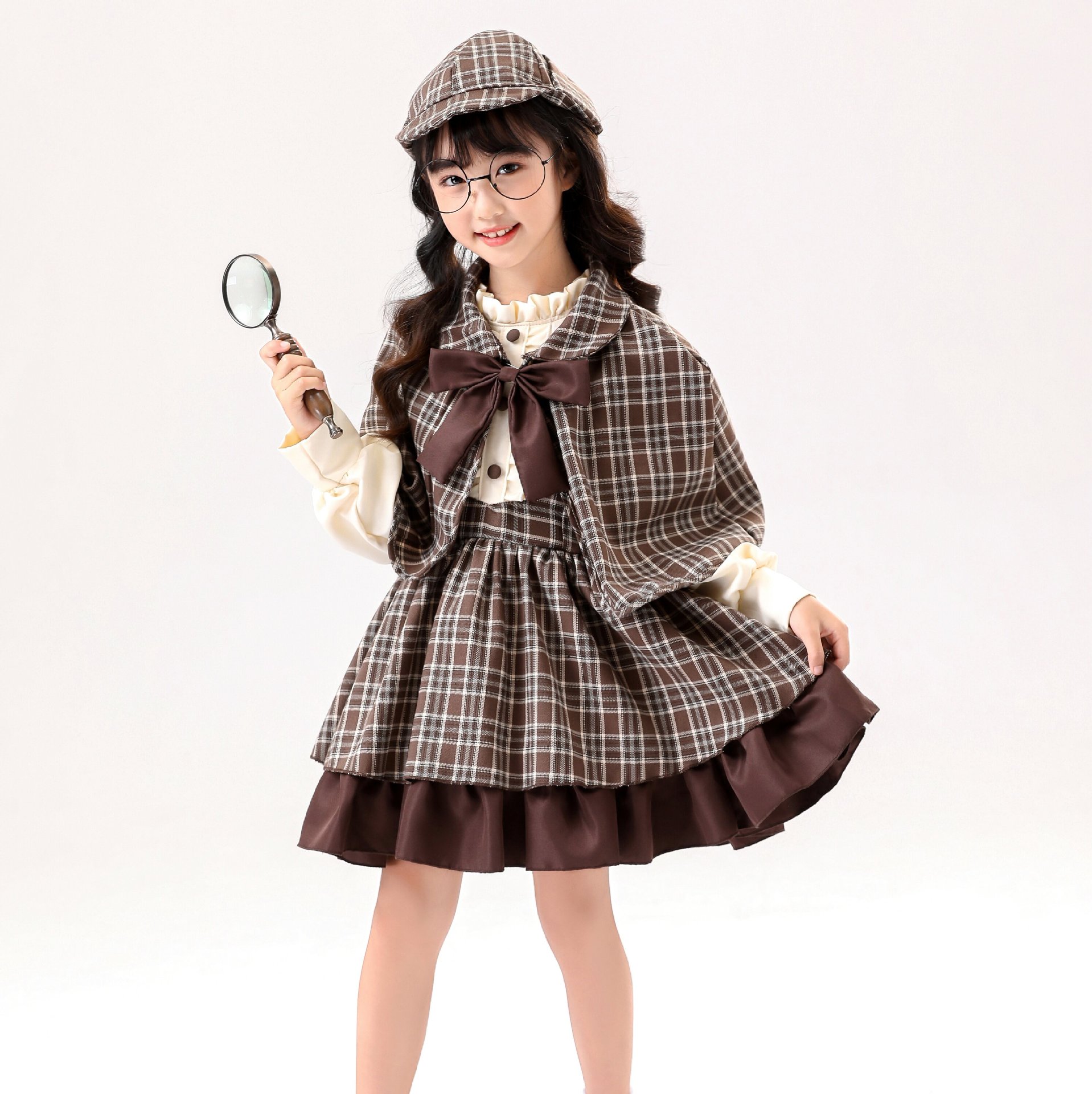New cosplay detective Sherlock - đánh giá và giá Party Games Children